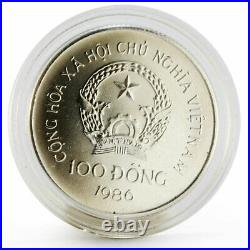 Vietnam 100 dong Natural Animals Protection series Elephant silver coin 1986
